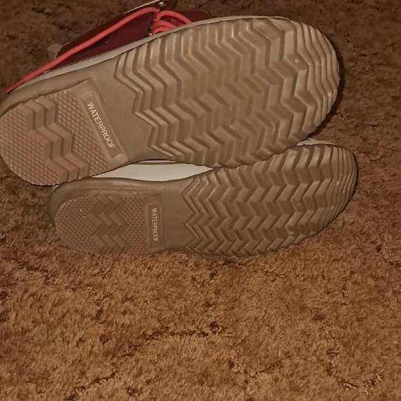 Sorel 1964 Women's Size 7 Red and Tan Winter Boots - Picture 8 of 9